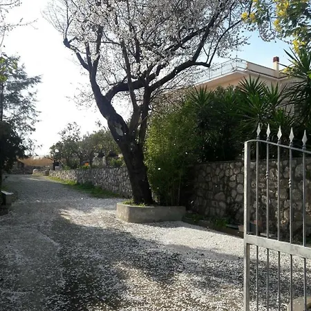 Il Giardino Dei Lauri