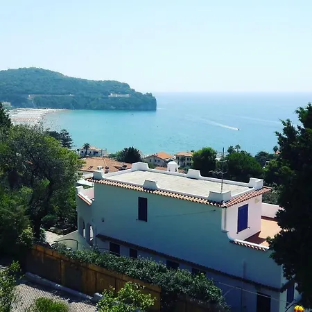 Apartment Il Giardino Dei Lauri Gaeta